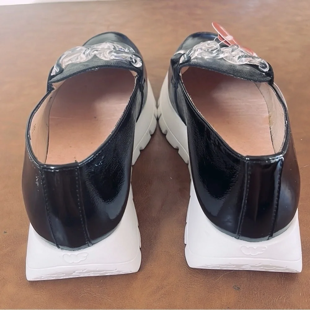 NWT A-2405 Platform Loafers in Black Patent Leather Size Euro 35